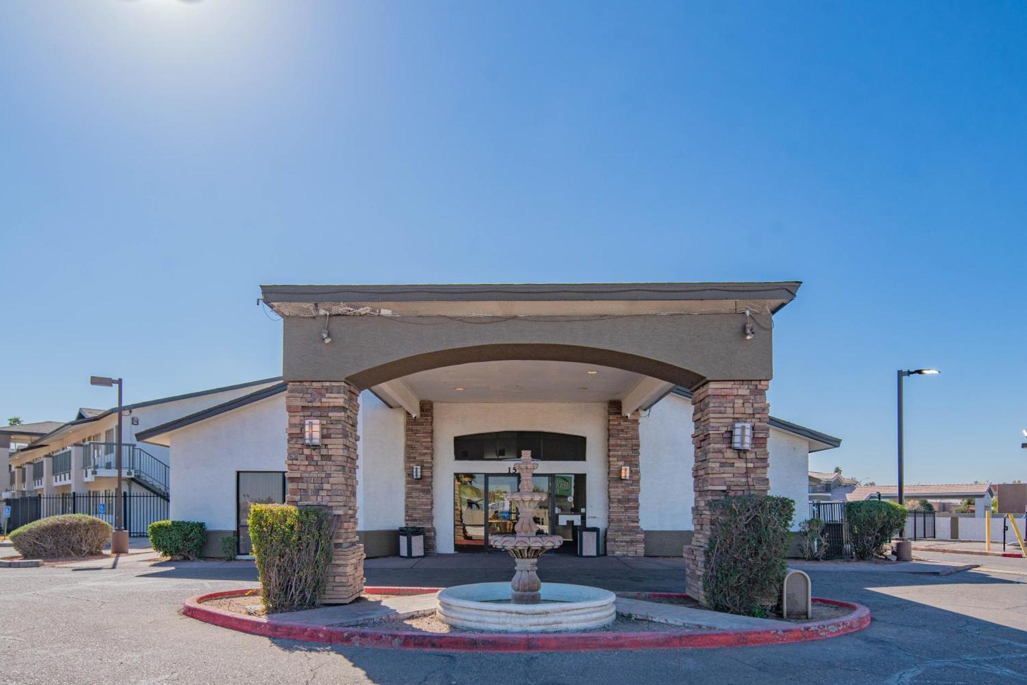 Hotel Rising Phoenix Exterior photo