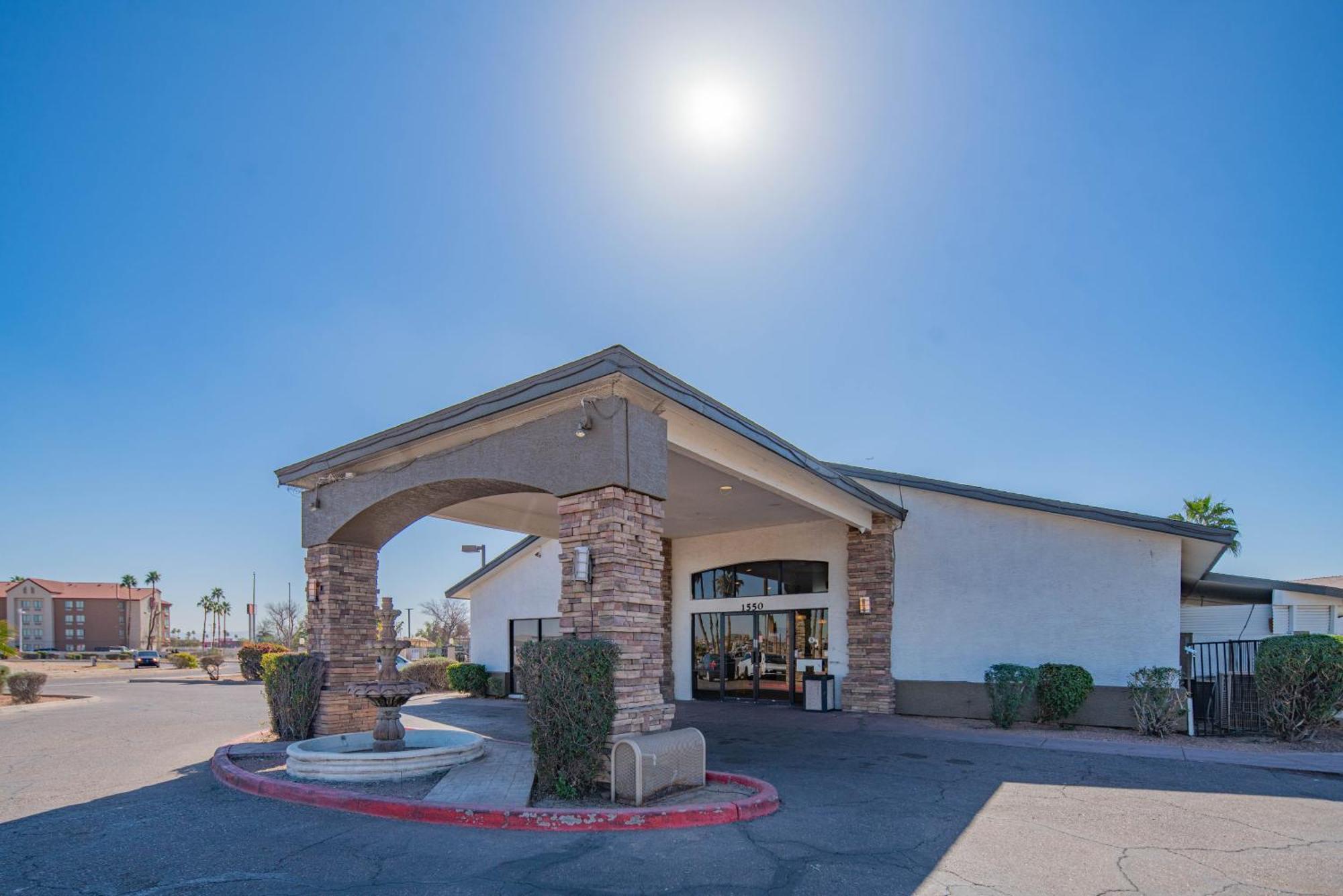 Hotel Rising Phoenix Exterior photo