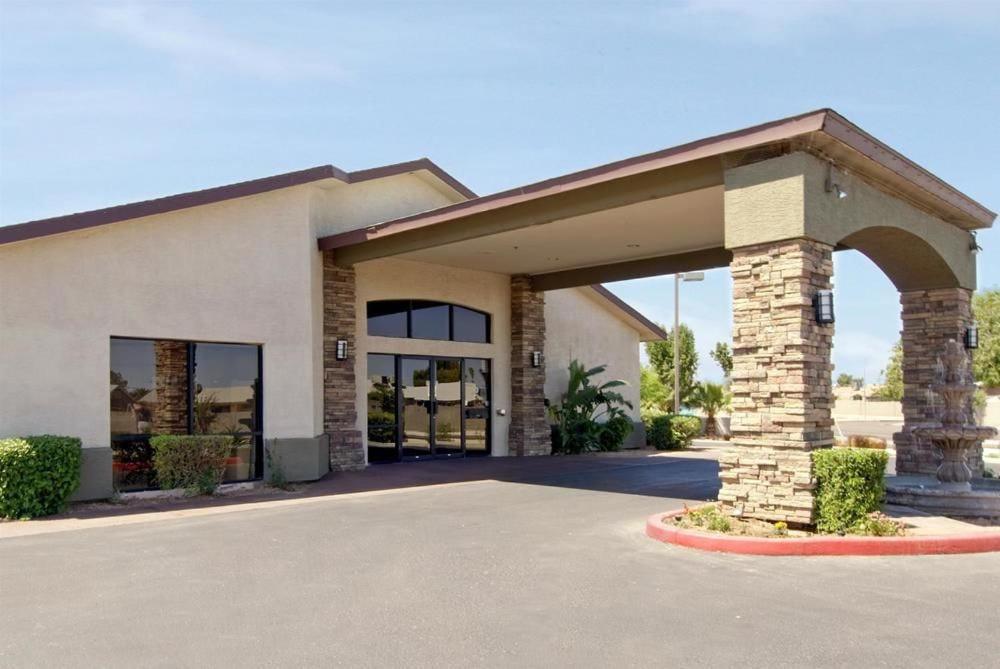 Hotel Rising Phoenix Exterior photo